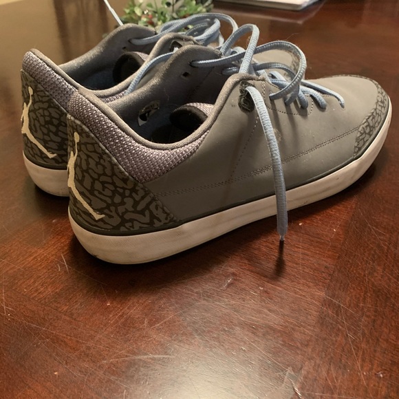 Jordan shoes - Picture 3 of 3